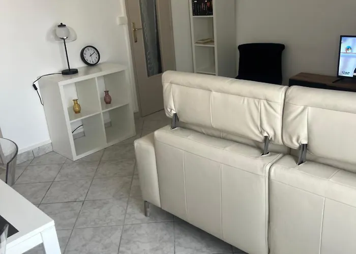 Calme Et Cosy Equipe Lägenhet