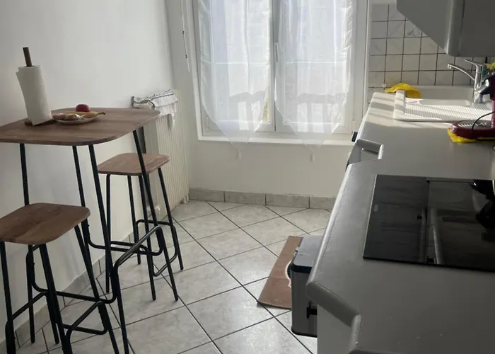 Lägenhet Calme Et Cosy Equipe Reims